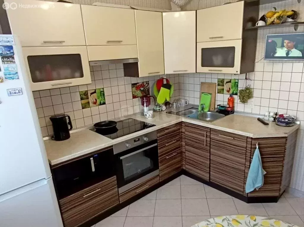 3-комнатная квартира: Барнаул, улица Попова, 61/235 (67.8 м) - Фото 2