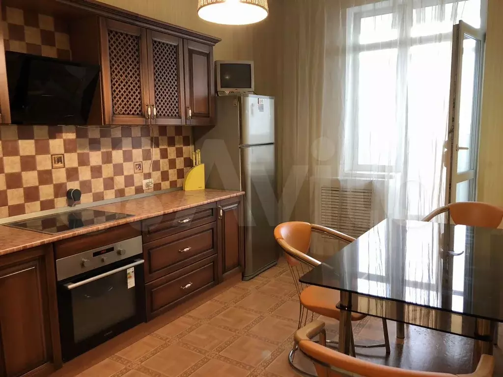 1-к. квартира, 46 м, 5/25 эт. - Фото 0