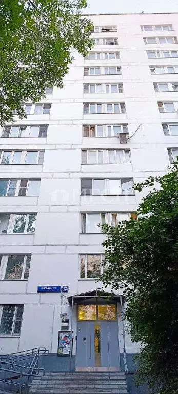 Продается комната в 3-комнатной квартире - Фото 2