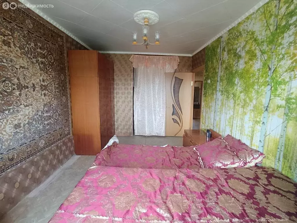 3-комнатная квартира: Новомосковск, улица Орджоникидзе, 3 (62 м) - Фото 0