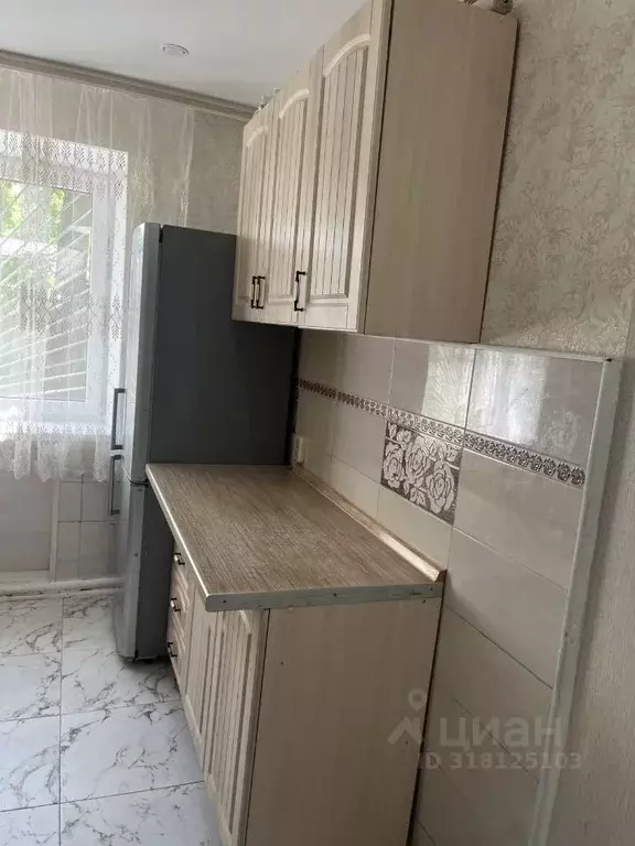 2-к кв. Карачаево-Черкесия, Черкесск ул. Горького, 2 (50.0 м) - Фото 1