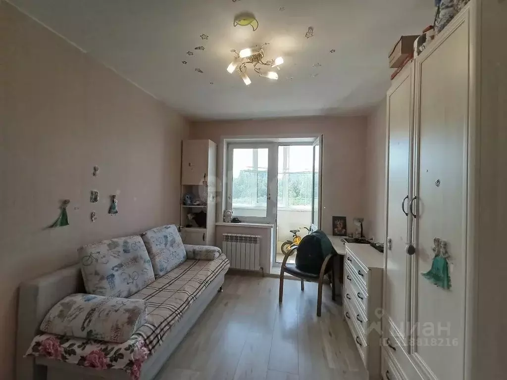 3-к кв. Смоленская область, Смоленск ул. Авиаторов, 7 (71.8 м) - Фото 1