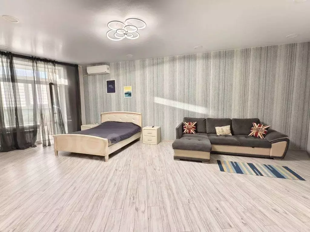 1-к кв. Волгоградская область, Волгоград ул. Глазкова, 23А (54.9 м) - Фото 2