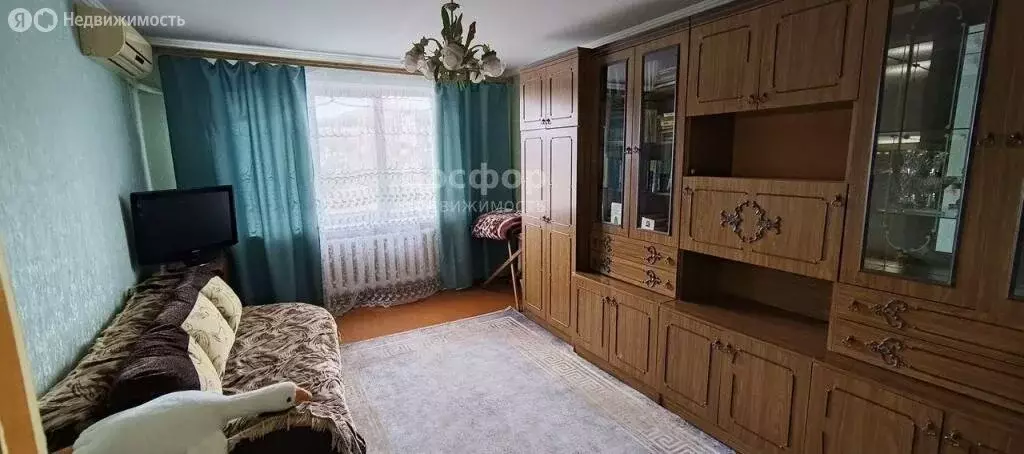 2-комнатная квартира: Феодосия, улица Гарнаева, 63В (51 м) - Фото 0