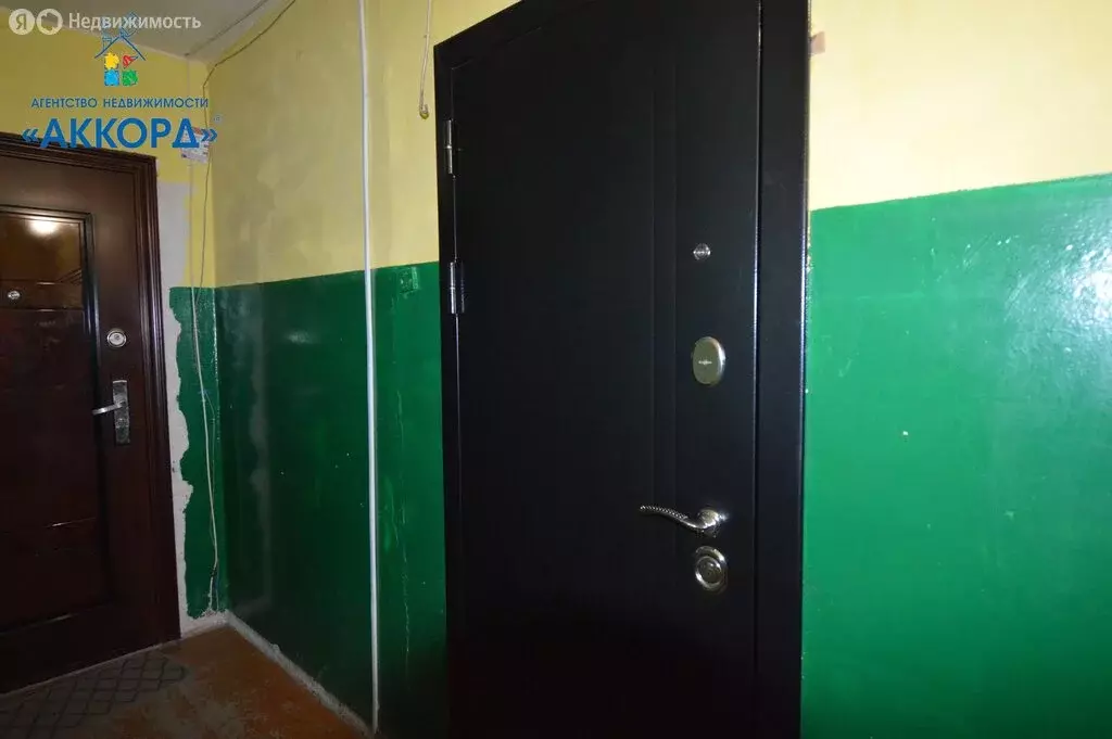 1-комнатная квартира: Барнаул, улица Энтузиастов, 28 (34 м) - Фото 0