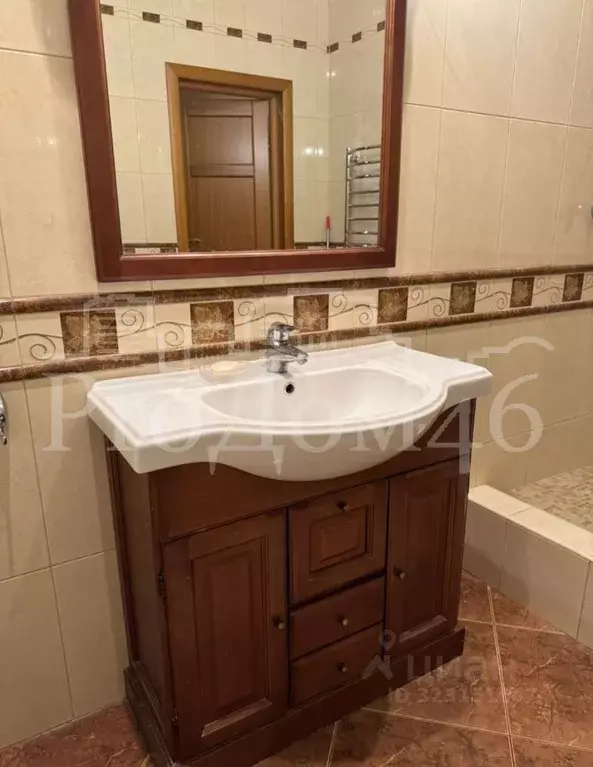 4-к кв. Курская область, Курск ул. Карла Маркса, 72к15 (142.7 м) - Фото 2