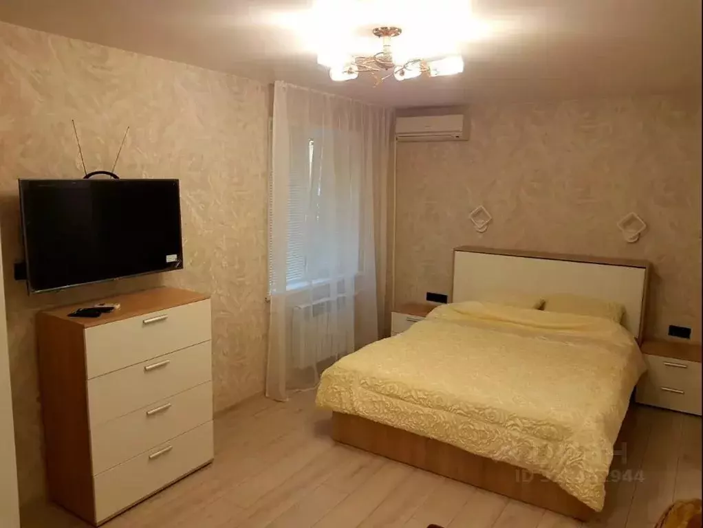 2-к кв. Крым, Керчь ул. Маршала Еременко, 41 (38.0 м) - Фото 0