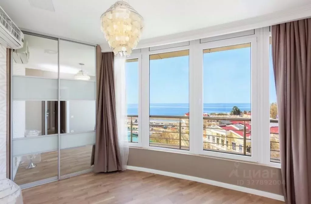 3-к кв. Краснодарский край, Сочи Центральный мкр, ул. Несебрская, 14 ... - Фото 1