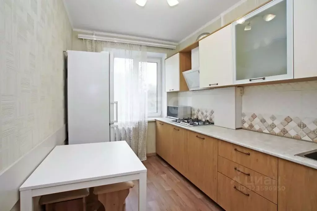 3-к кв. Омская область, Омск Заозерная ул., 17 (63.0 м) - Фото 1