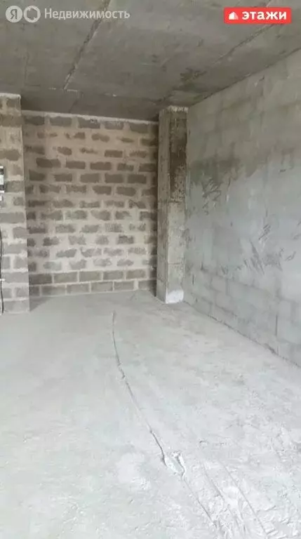 1-комнатная квартира: Артём, улица Острякова, 41 (42 м) - Фото 2