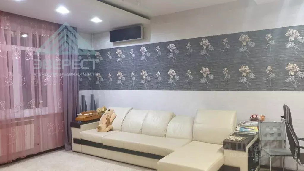 4-к кв. Хакасия, Абакан ул. Кирова, 112/1 (135.4 м) - Фото 1