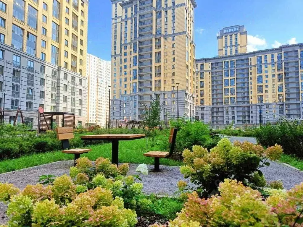 3-к кв. Санкт-Петербург Октябрьская наб., 40 (84.3 м) - Фото 1