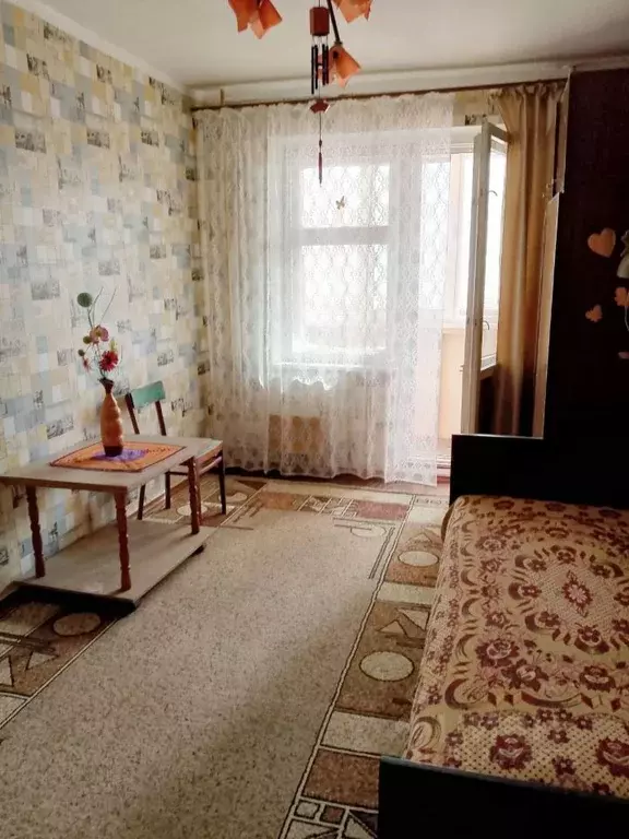 2-к кв. Брянская область, Брянск ул. Есенина, 28 (60.0 м) - Фото 1