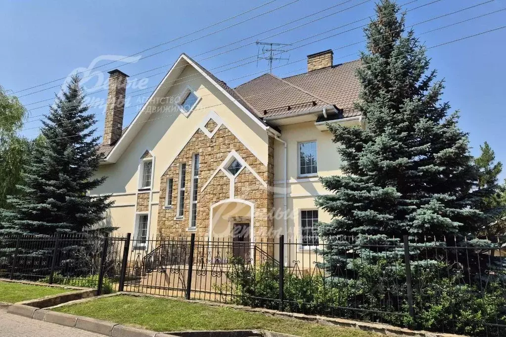 Дом в Москва д. Ширяево, ул. Русское Поле (610 м) - Фото 1