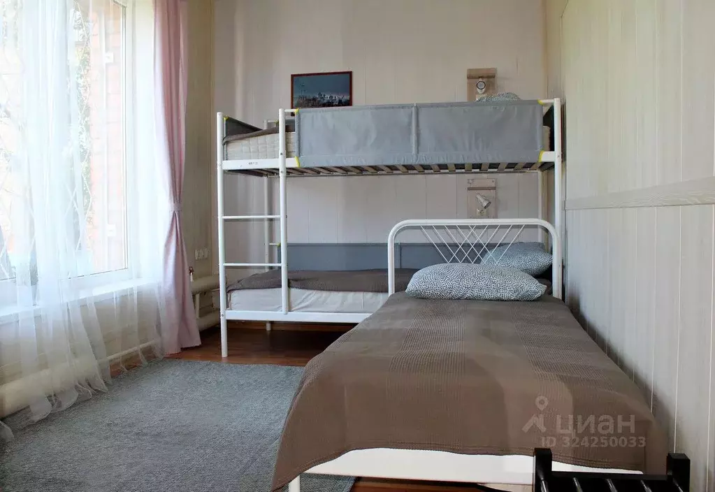 Комната Новгородская область, Великий Новгород ул. Саши Устинова, 3/1 ... - Фото 1