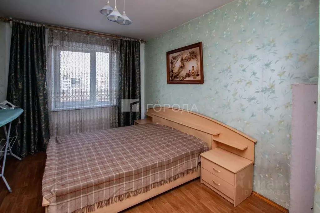 3-к кв. Кемеровская область, Новокузнецк ул. Кирова, 99 (59.0 м) - Фото 0