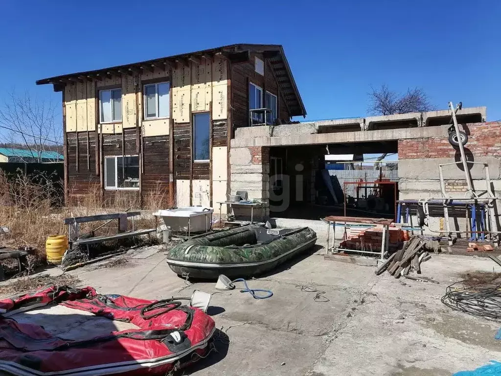 Дом в Хабаровский край, Комсомольск-на-Амуре Армейская ул. (80 м) - Фото 0