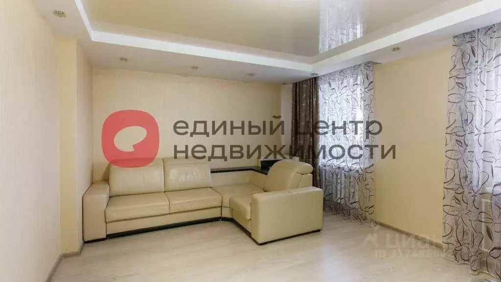 2-к кв. Тюменская область, Тюмень ул. Чернышевского, 2ак11 (61.8 м) - Фото 0