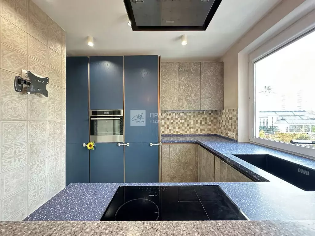 Продается 3-комнатная квартира - Фото 1