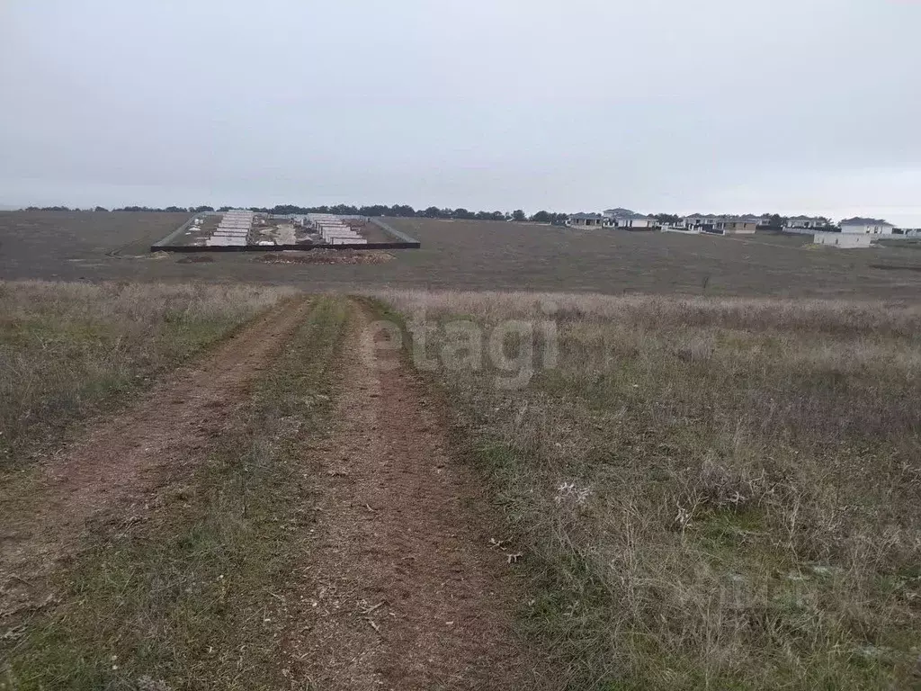 Участок в Крым, Симферопольский район, Мирновское с/пос, с. Белоглинка ... - Фото 1
