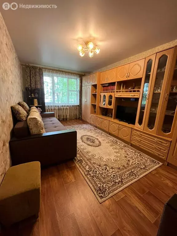3-комнатная квартира: Сыктывкар, улица Малышева, 15 (60.4 м) - Фото 1
