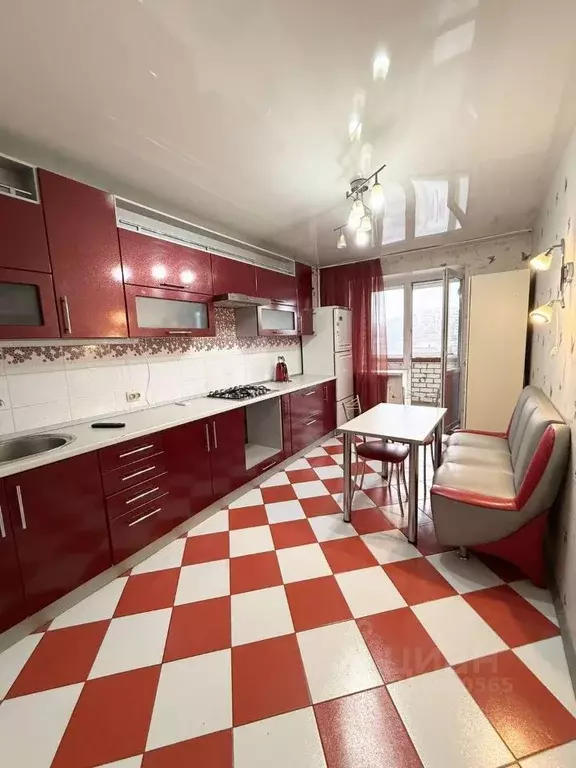 1-к кв. Брянская область, Брянск ул. Медведева, 2 (49.2 м) - Фото 1