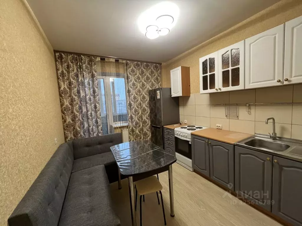 1-к кв. Брянская область, Брянск 2-й Советский пер., 7а (40.0 м) - Фото 1