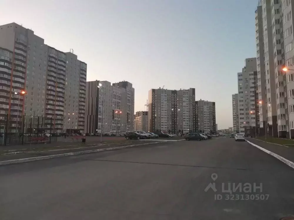 1-к кв. Оренбургская область, Оренбург Уральская ул., 2/24 (42.0 м) - Фото 2