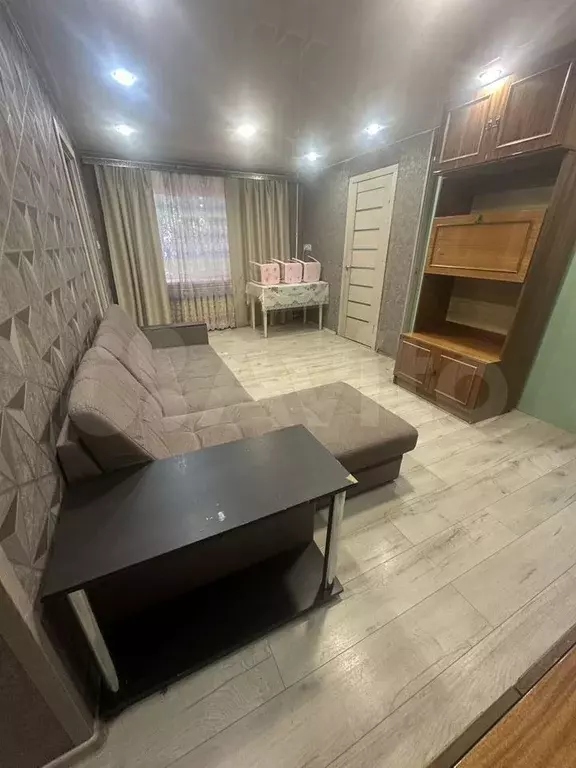 3-к. квартира, 56 м, 1/5 эт. - Фото 0