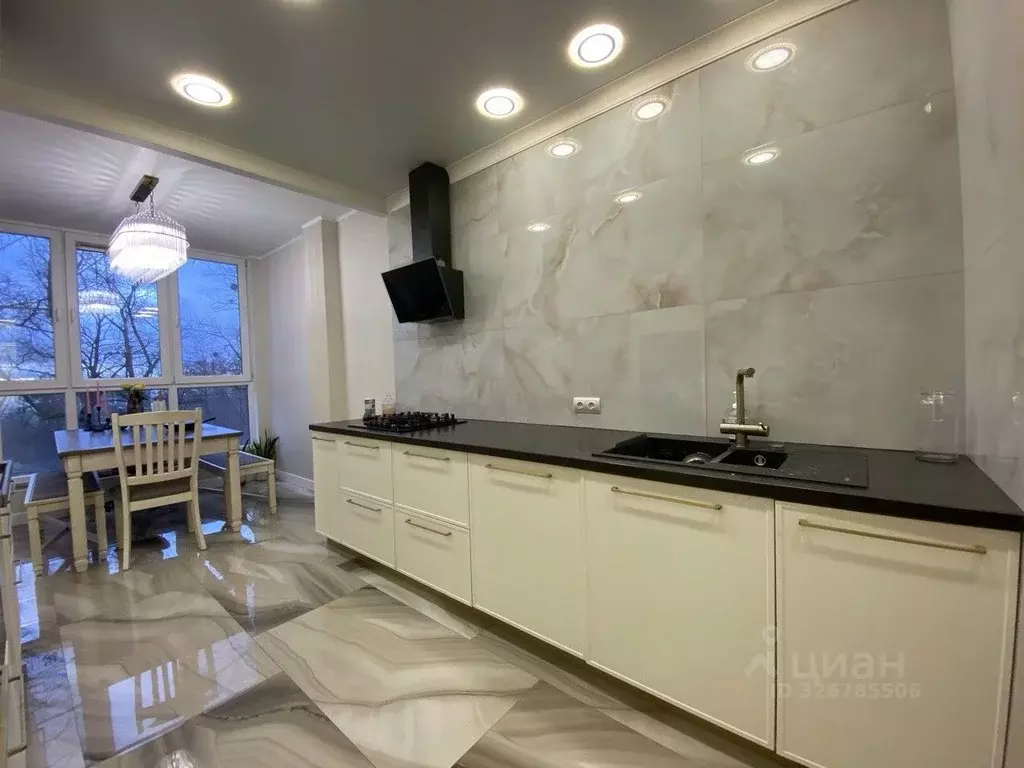 3-к кв. Калининградская область, Калининград Советский просп., 236 ... - Фото 1