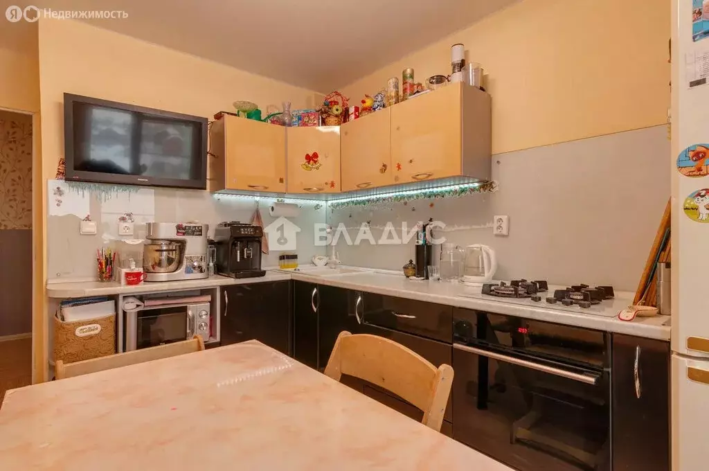 3-комнатная квартира: Вологда, микрорайон Прилуки, улица Строителей, ... - Фото 2