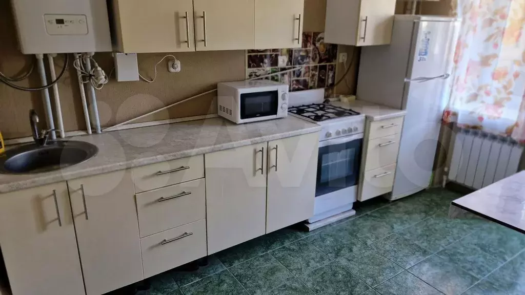 1-к. квартира, 38 м, 2/3 эт. - Фото 1