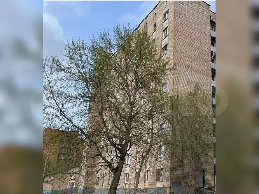 Комната 16,8 м в 1-к., 4/9 эт. - Фото 1