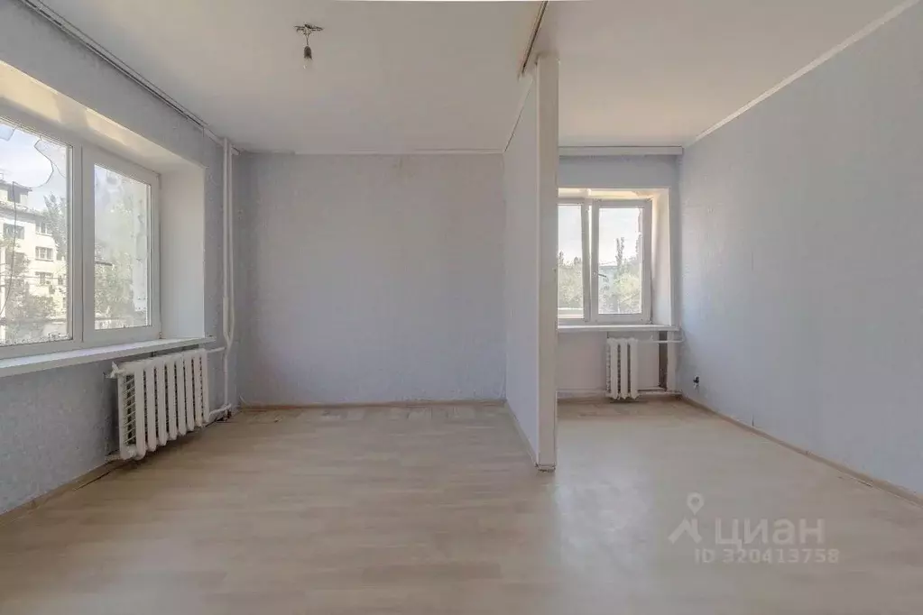 2-к кв. Волгоградская область, Волжский ул. Горького, 33 (24.0 м) - Фото 0