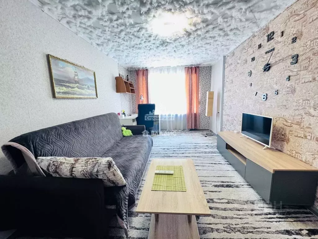 2-к кв. Крым, Керчь ул. Лейтенанта Бувина, 7 (47.0 м) - Фото 0