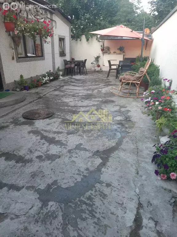 Дом в Владикавказ, улица Братьев Габайраевых (75 м) - Фото 1