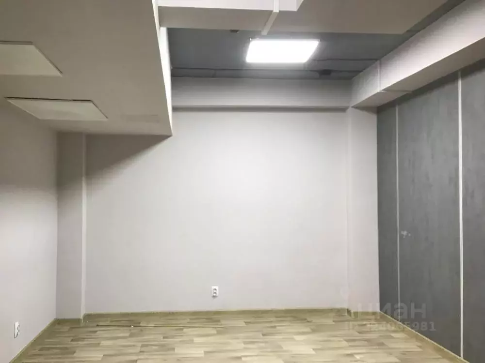 Помещение свободного назначения в Иркутская область, Иркутск ул. ... - Фото 1