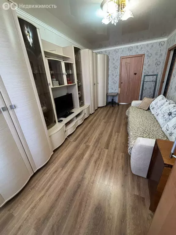 3-комнатная квартира: Октябрьский, 35-й микрорайон, 27 (59.5 м) - Фото 2