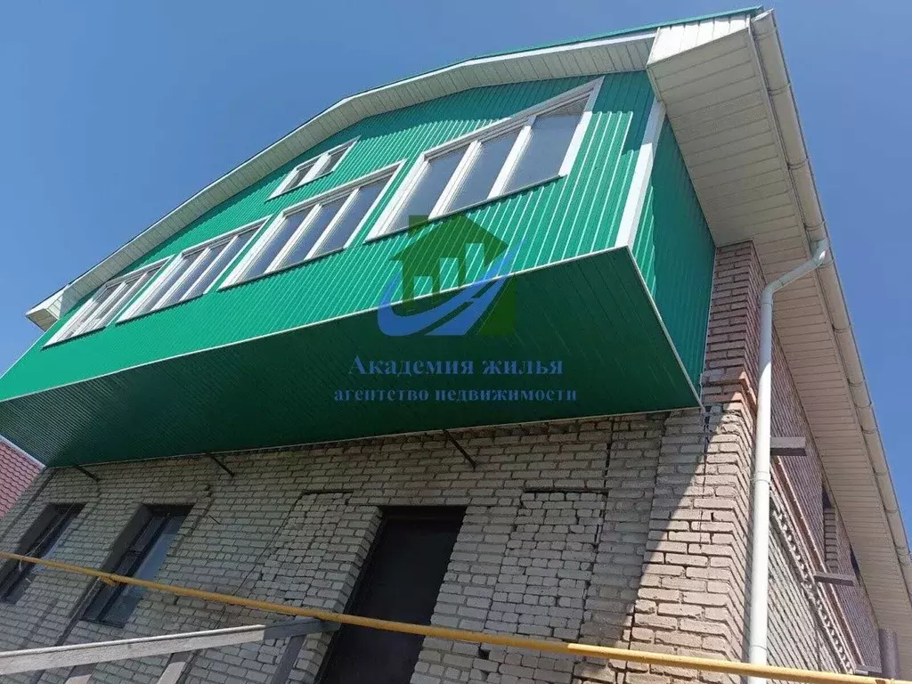 Дом в Оренбургская область, Орск пос. Мостострой, ул. Малиновая, 31 ... - Фото 1