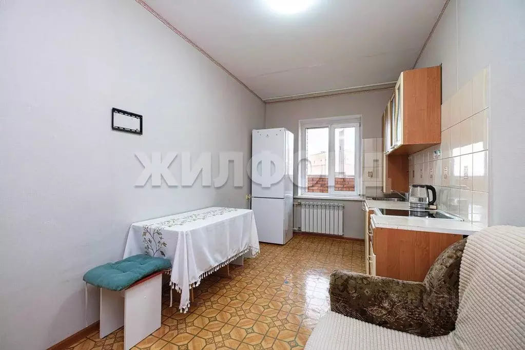 1-к кв. Новосибирская область, Новосибирск Киевская ул., 3 (41.1 м) - Фото 1