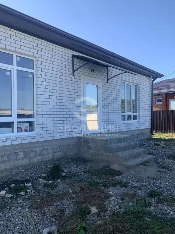 Дом в Ставропольский край, Шпаковский муниципальный округ, с. Надежда ... - Фото 1