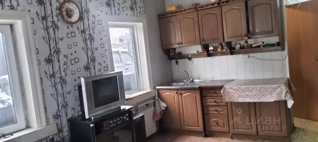 Дом в Иркутская область, Иркутск пер. 4-й Советский, 6А (65 м) - Фото 1