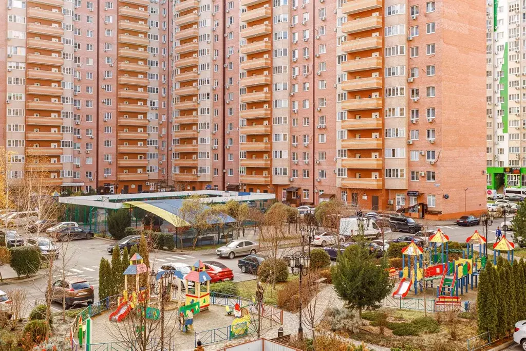 Студия Краснодарский край, Краснодар ул. Им. Героя Сарабеева В.И., 5к5 ... - Фото 1