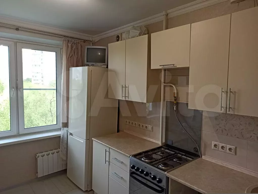 1-к. квартира, 40 м, 7/14 эт. - Фото 1