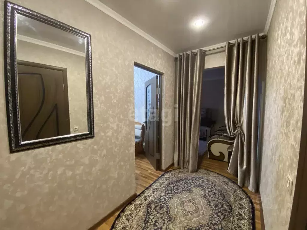 2-к кв. Карачаево-Черкесия, Черкесск ул. Космонавтов, 35 (55.0 м) - Фото 0