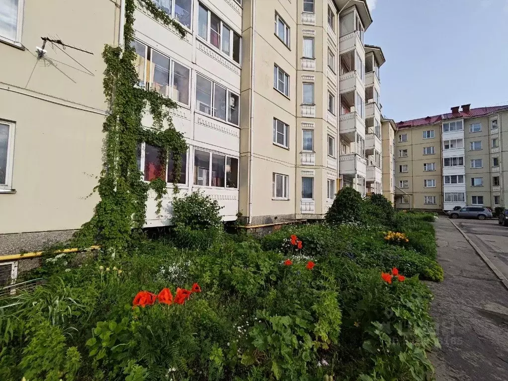 3-к кв. Новгородская область, Великий Новгород Кречевицы мкр, 1к1 ... - Фото 0