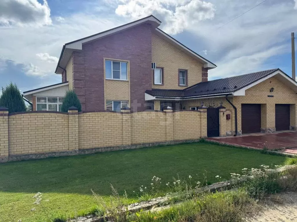 Дом в Свердловская область, Арамиль Цветочная ул., 21 (290 м) - Фото 1