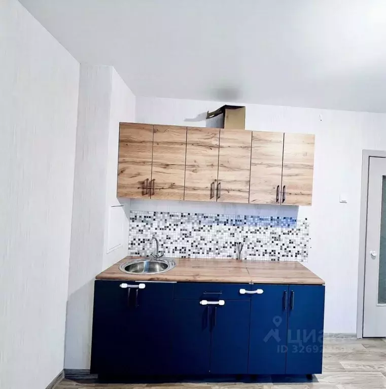 3-к кв. Красноярский край, Красноярск ул. Светлова, 42 (71.0 м) - Фото 2