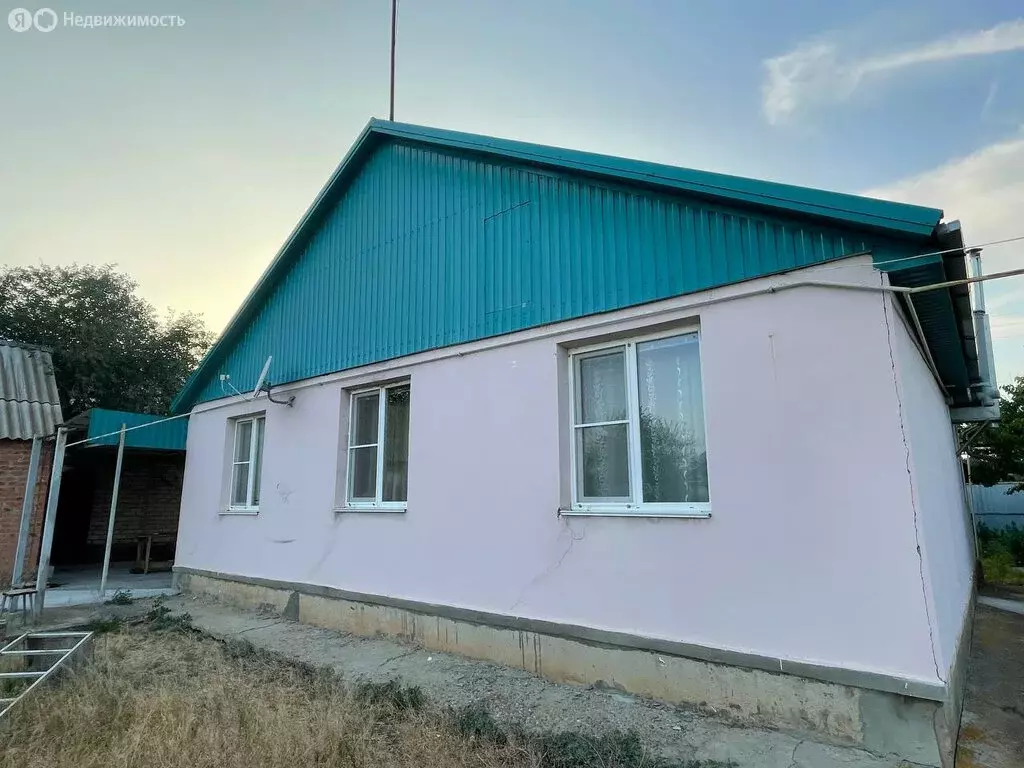 Дом в село Троицкое, улица Сангаджиева, 39 (95 м) - Фото 1