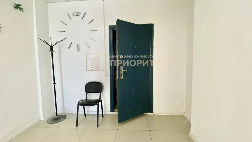 Помещение свободного назначения в Саха (Якутия), Якутск ул. Петра ... - Фото 1